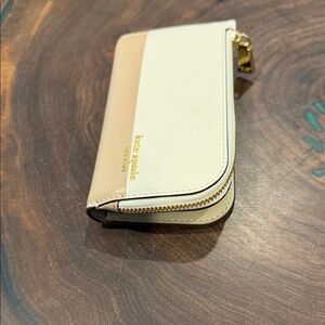 Kate Spade Devin color blocked Cream and Tan Zip Wallet